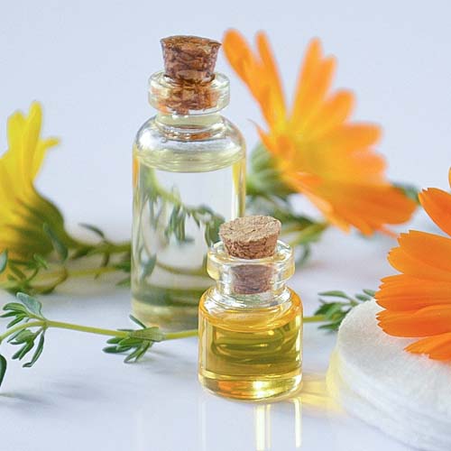 aromathérapie pot de crème composés aromatiques extraits de plantespharmacie Moisant-Hays